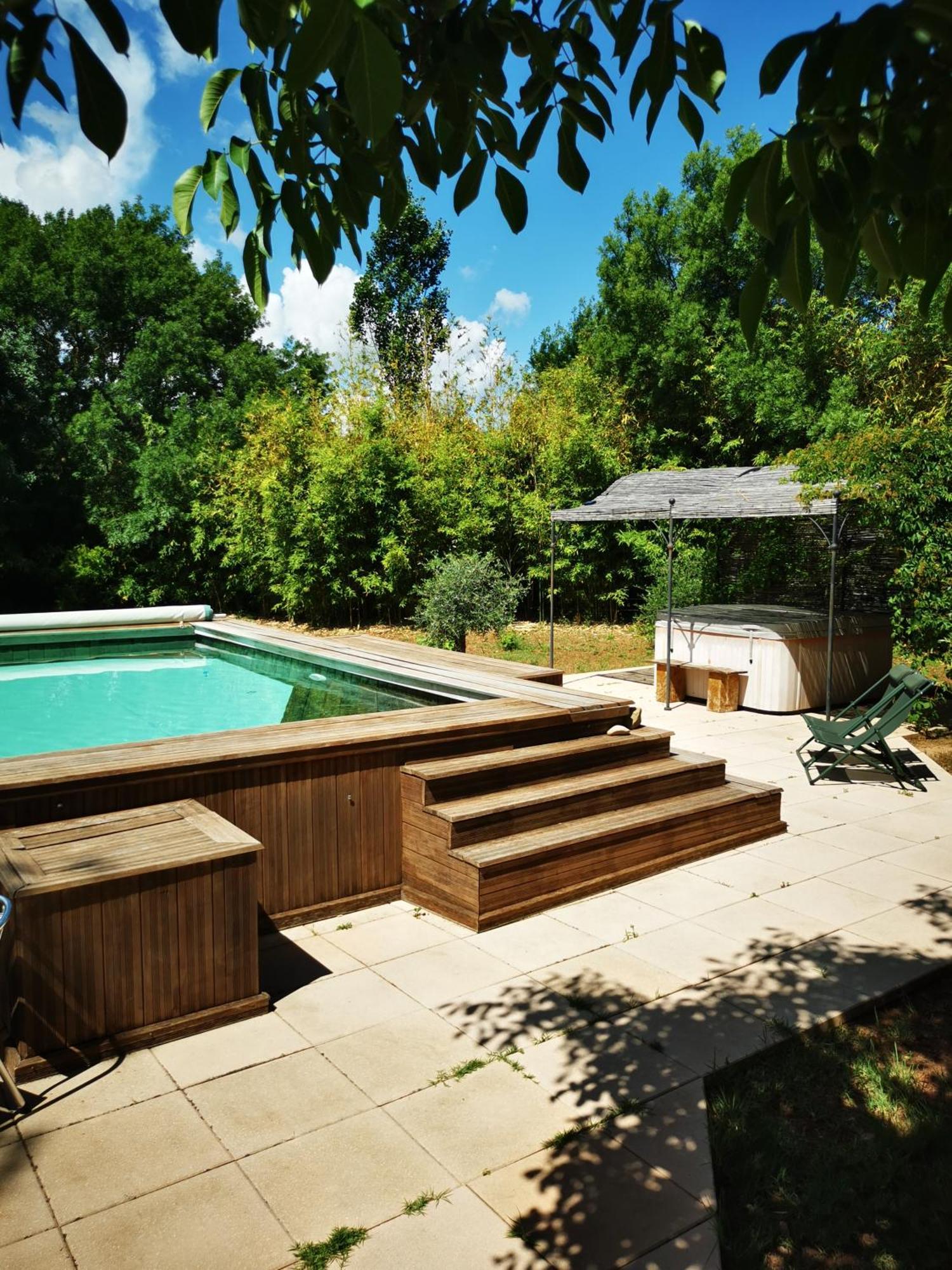 Studio De Charme En Provence, Piscine Et Jacuzzi Partages Le Luc Εξωτερικό φωτογραφία